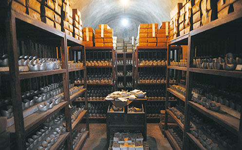 银行由钱庄演化而来。与银行不同，钱庄在接受储蓄时会按时间收取利息。图为中国钱庄博物馆