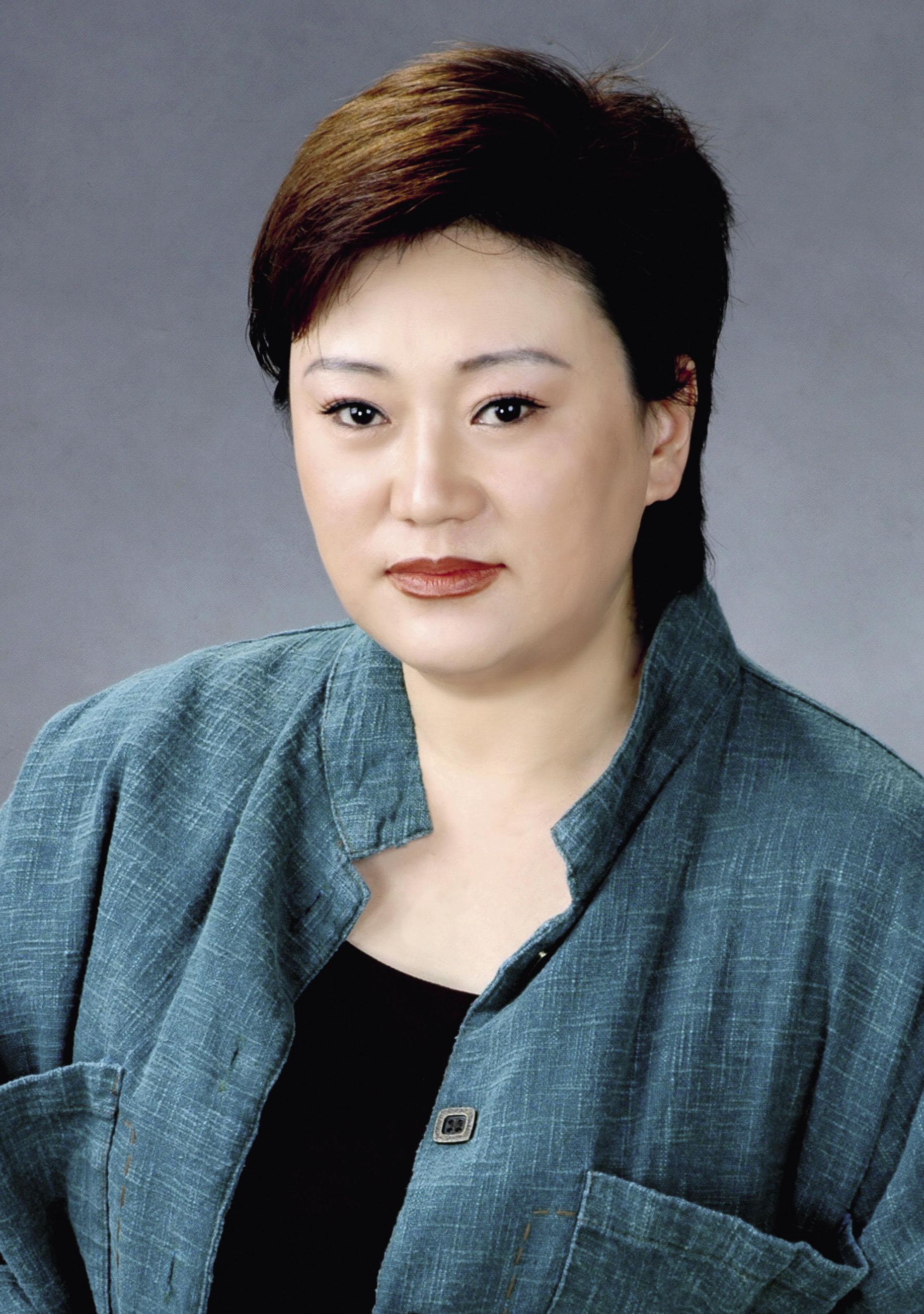刘晓静全国人大代表民革山东省副主委山东省音协主席