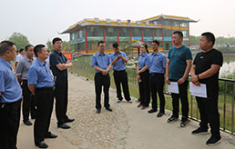 潼关县人民检察院监督行政执法部门对秦东镇三河口青少年科普教育基地违章建筑进行了拆除。