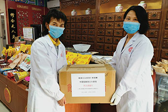 3月21日，北京同仁堂奥克兰有限公司根据当地使领馆疫情防空需求，向中国驻新西兰大使馆捐赠扶正避瘟药饮。