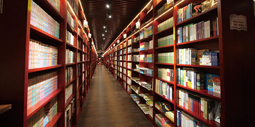 慧文书院是哈尔滨市慧文书院文化传媒有限公司打造的“最中国书店”，占地面积2000平方米，为市民提供充分的阅读空间。